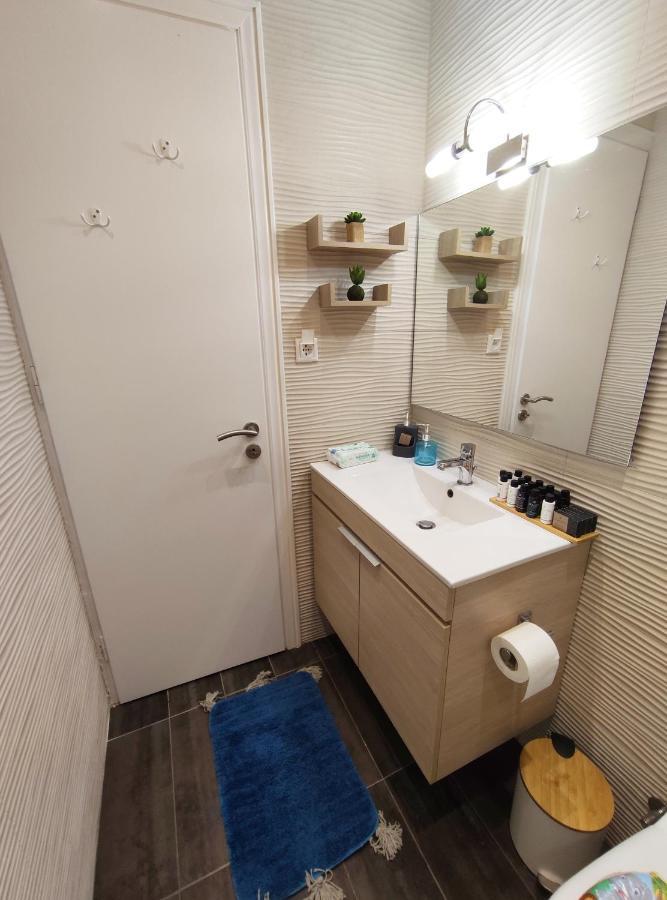Waves Apartments Melody Glyfada Εξωτερικό φωτογραφία